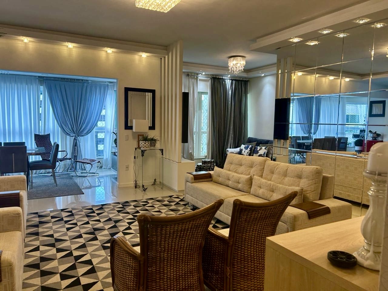 Apartamento com 4 quartos à venda em Itapema/SC · PropWase