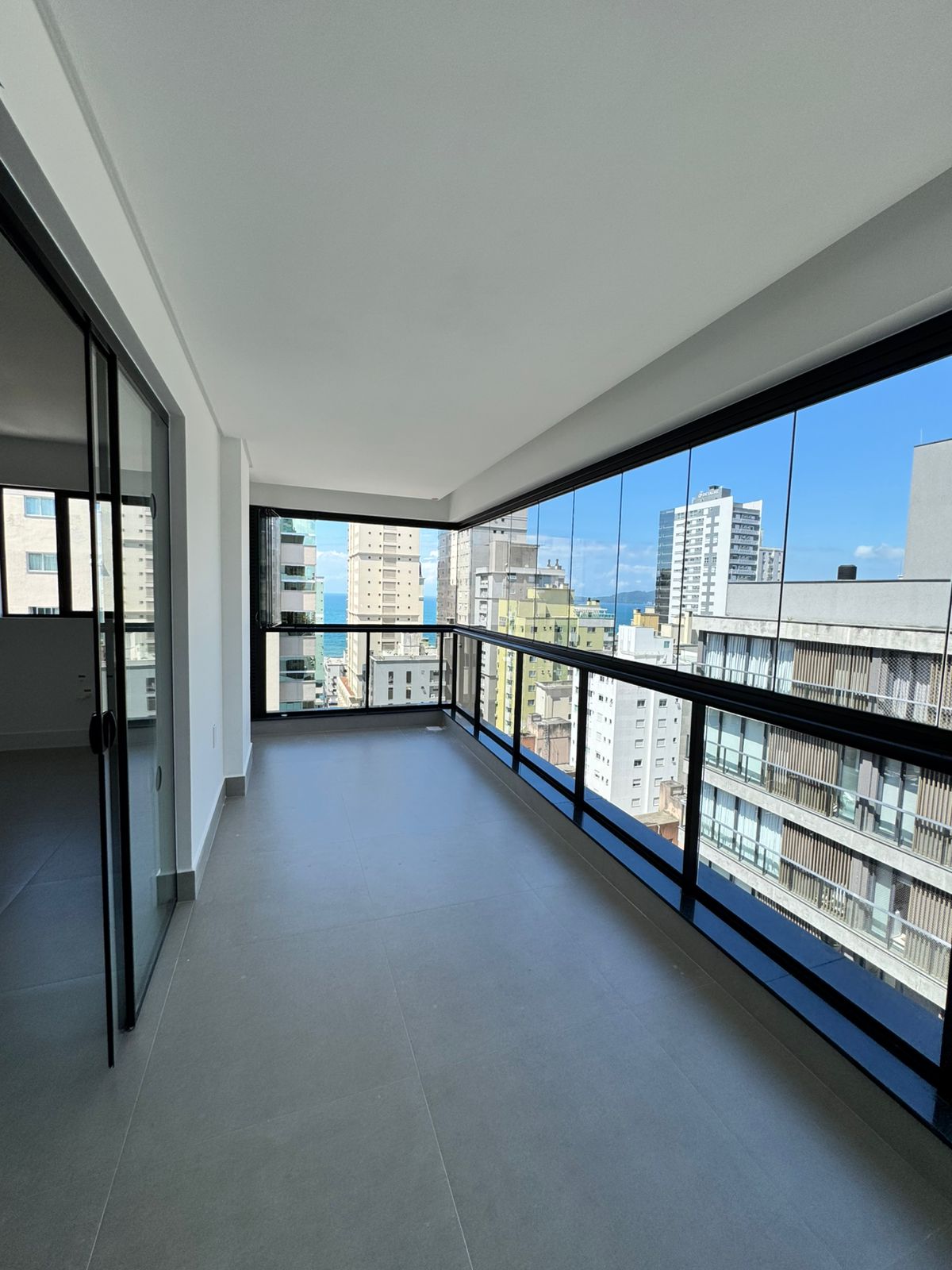Apartamento com 4 quartos à venda em MEIA PRAIA, Itapema/SC · PropWase