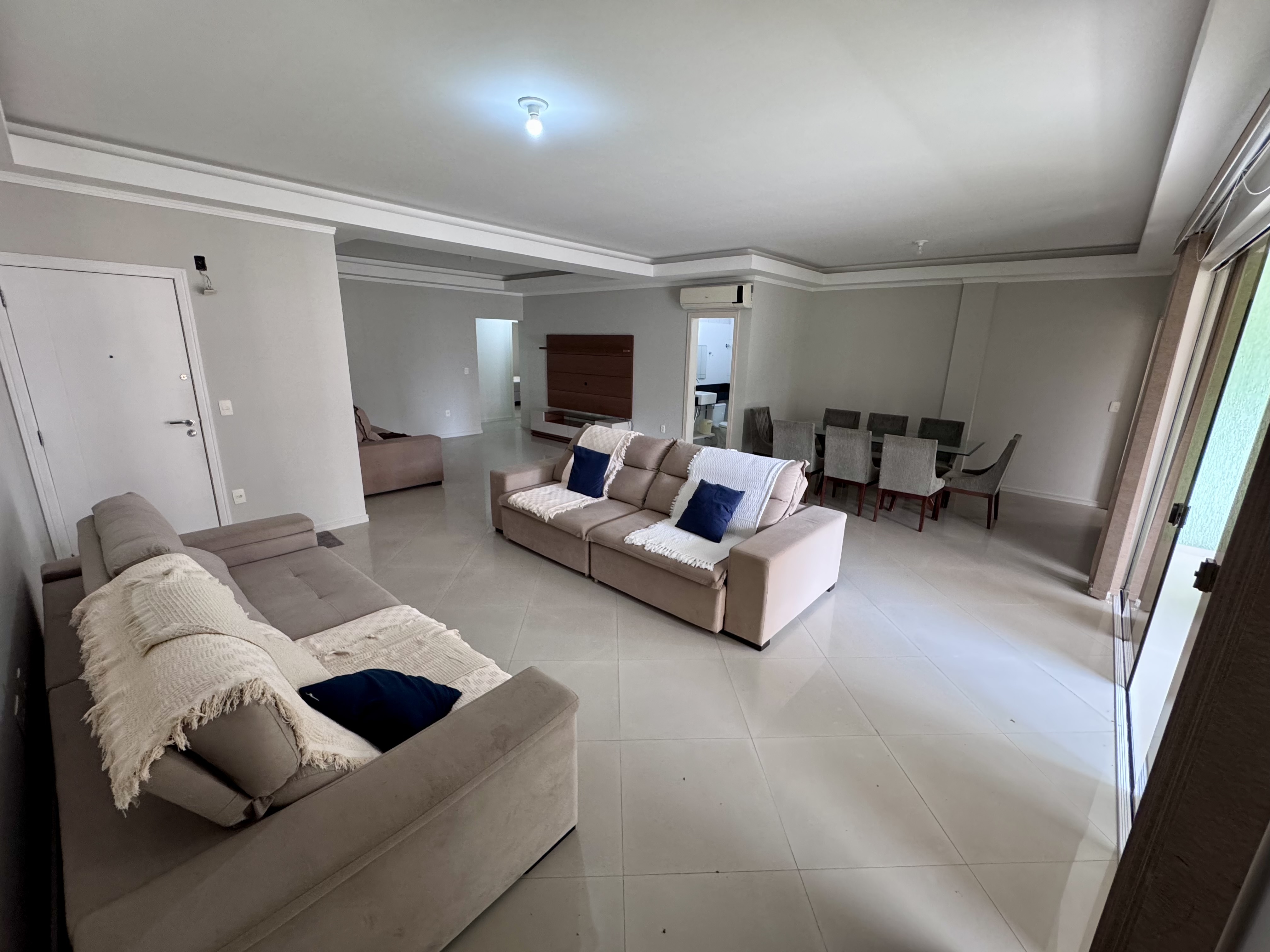 Apartamento com 4 quartos à venda em Meia Praia, Itapema/SC · PropWase