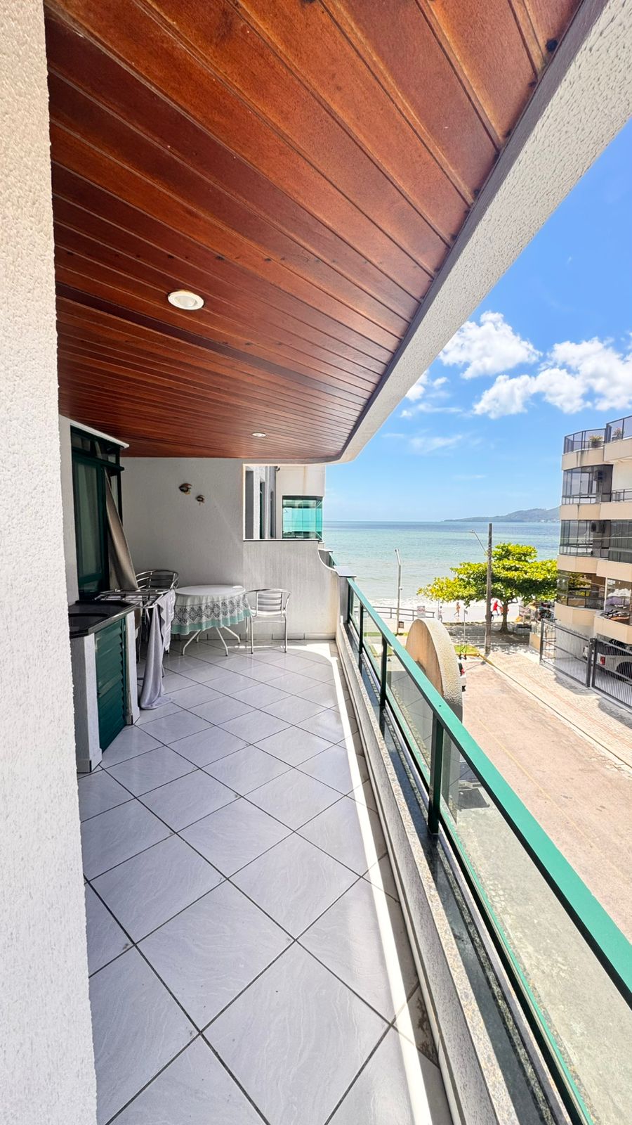 Apartamento (diferenciado) à venda em Itapema/SC · PropWase