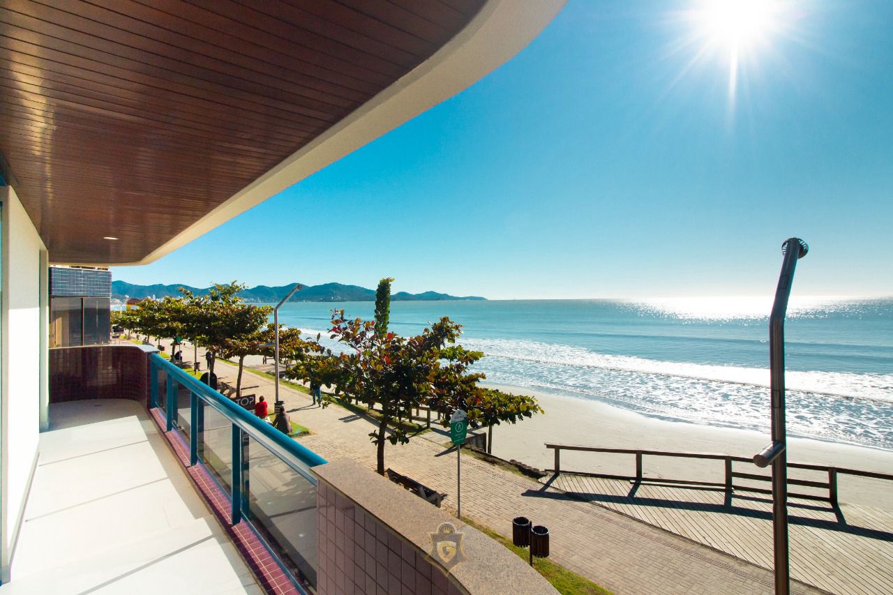 Apartamento com 3 quartos à venda em Itapema/SC · PropWase