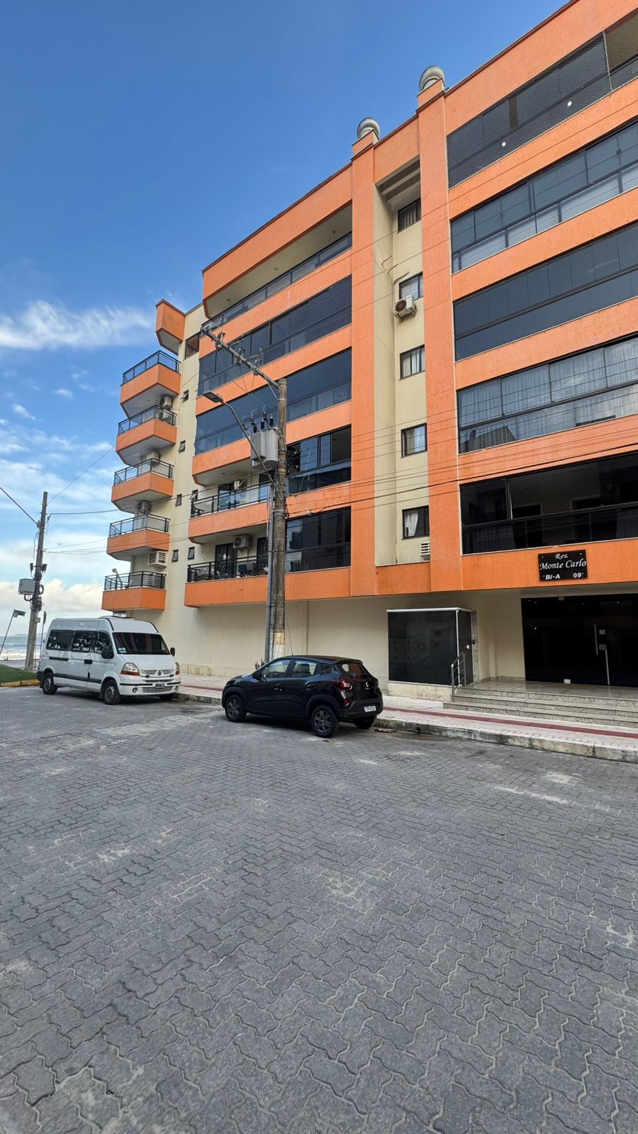 Apartamento (diferenciado) à venda em Itapema/SC · PropWase